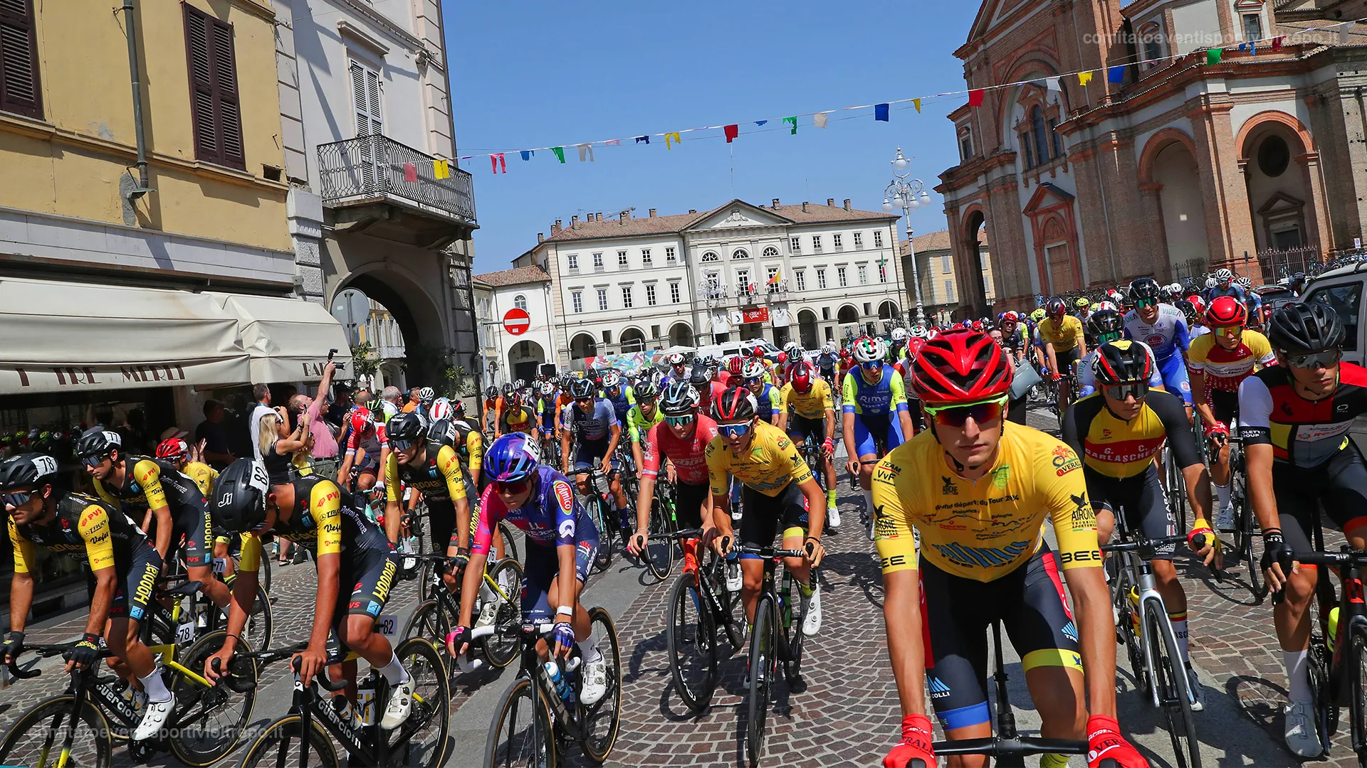 53ª Freccia dei Vini – partenza a Voghera (Piazza Duomo)